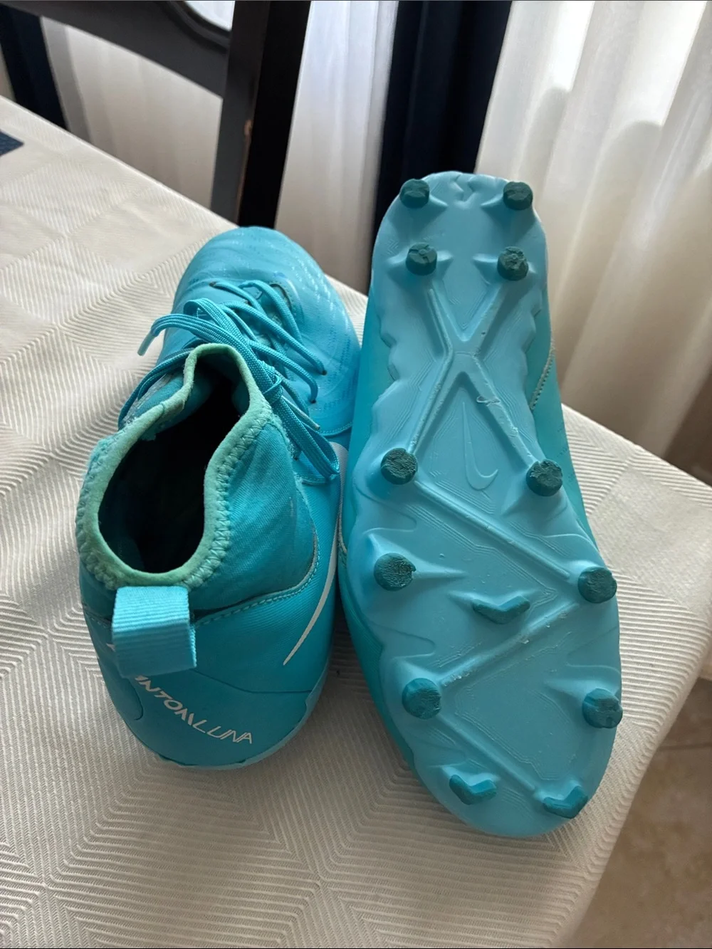 Nike Unisex Phantom Luna